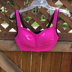 34 DD Lululemon Ta Ta Tamer bra